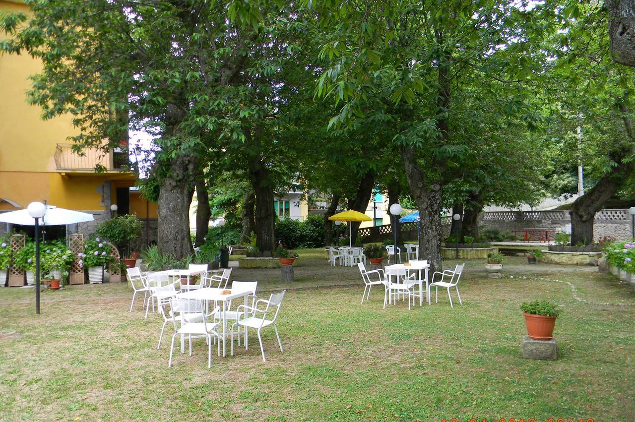 Albergo Ristorante Ragno D'Oro Пианкастаняйо Екстериор снимка